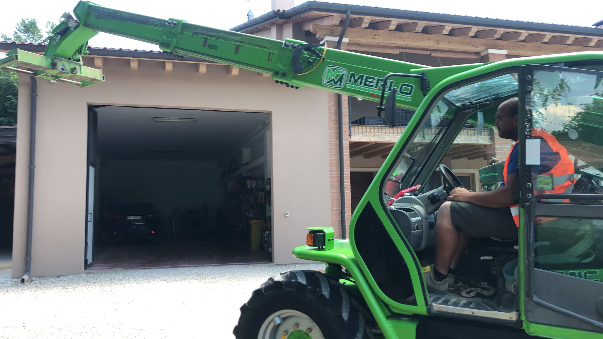 Aggiornamento Carrello Industriale Semovente a Braccio Telescopico