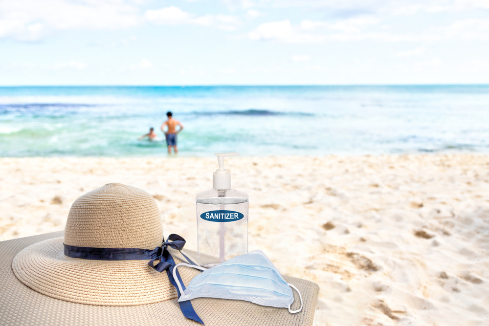 Analisi di Rischio e Misure di Contenimento del Contagio da SARS-CoV-2 nelle Attività Ricreative di Balneazione e in Spiaggia